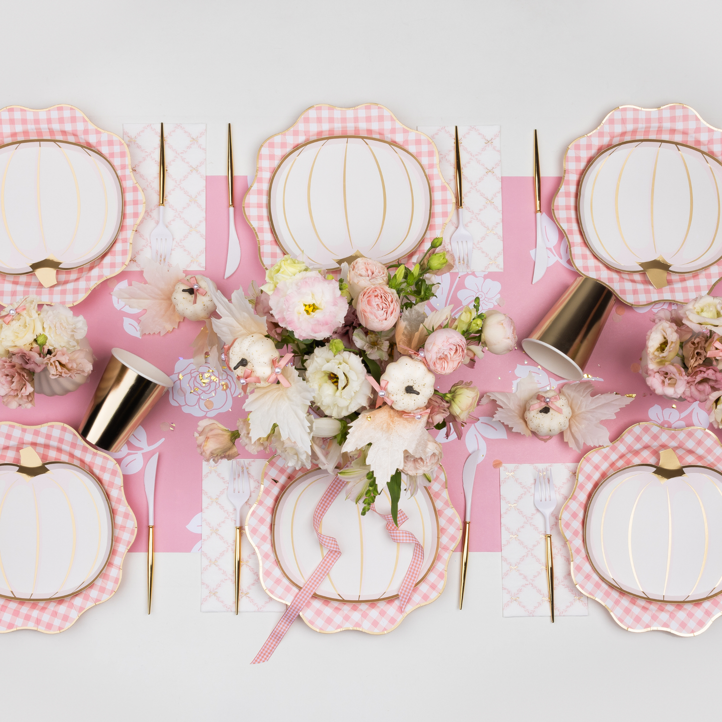 ELEGANT PETAL PINK GINGHAM DINNER PLATES
