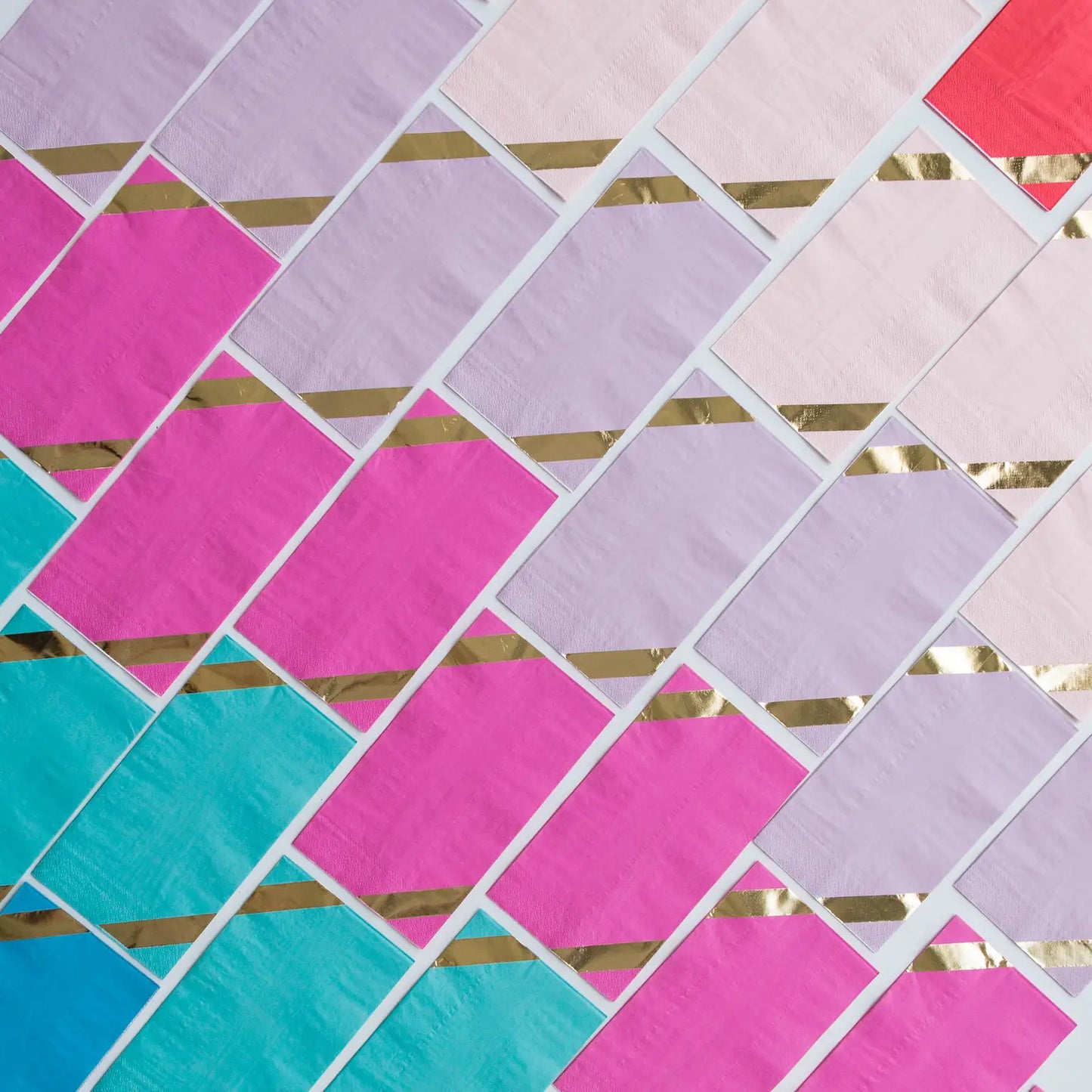 Posh Guest Napkins - Lilac You Lots - 16 Pk.