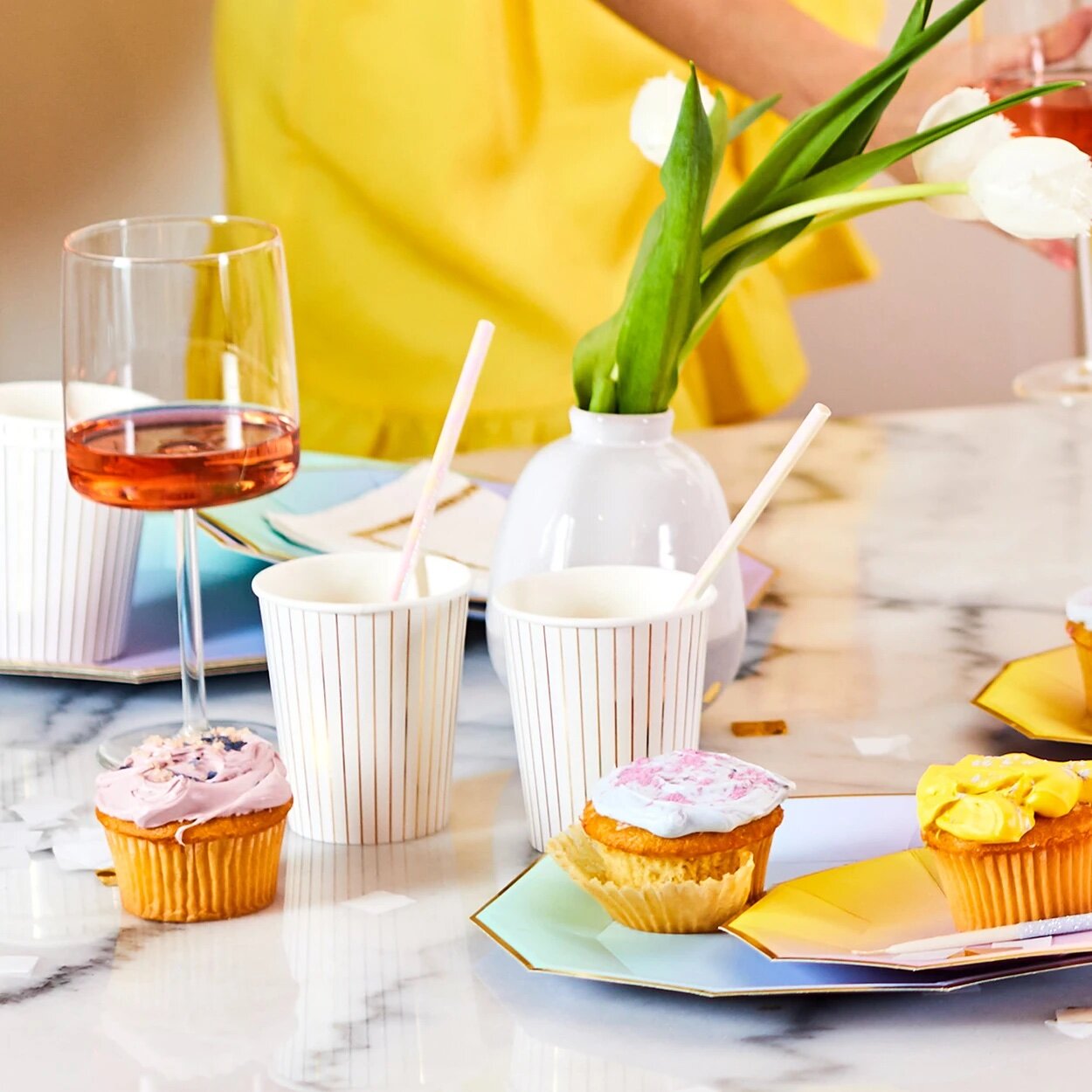 Gold Pinstripe Cups