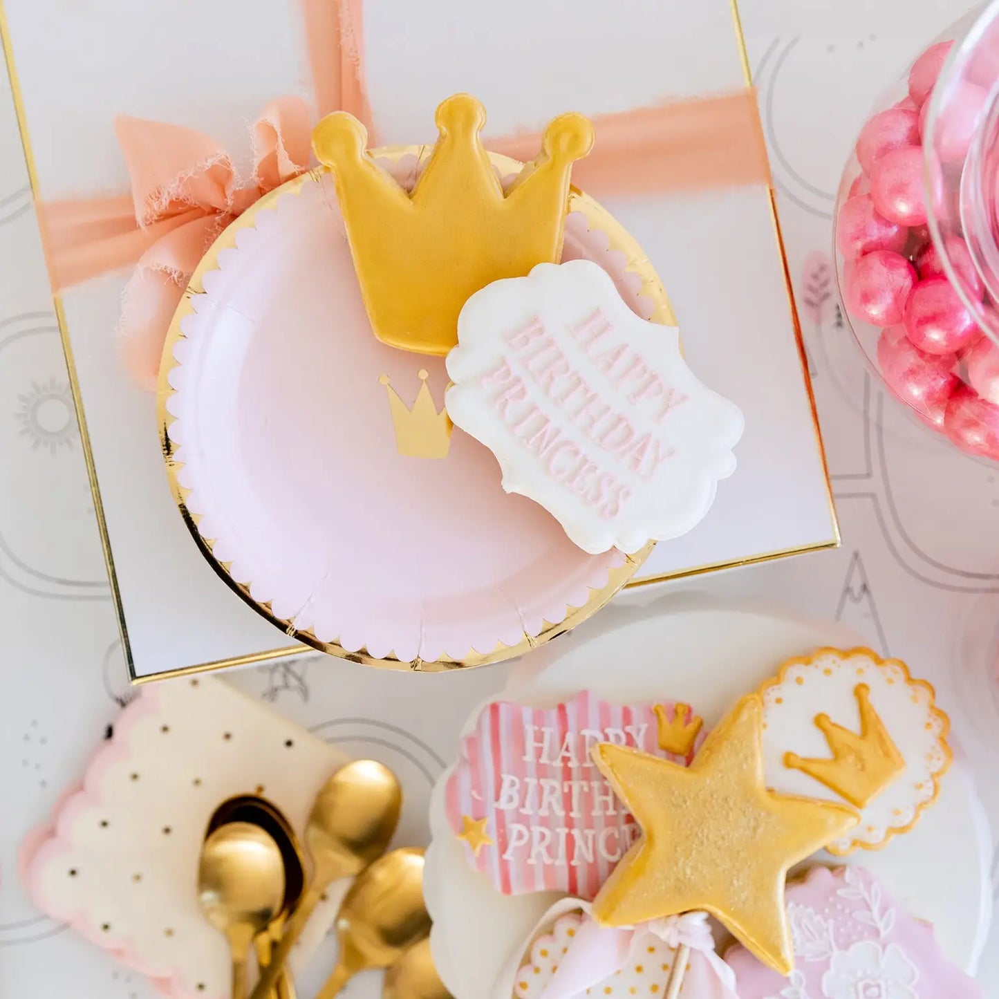 Princess Scalloped Cocktail Napkin