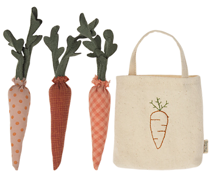 Carrots in shopping bag, Mini