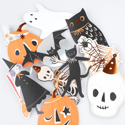 It's Halloween! Shaped Stickers (x 25)