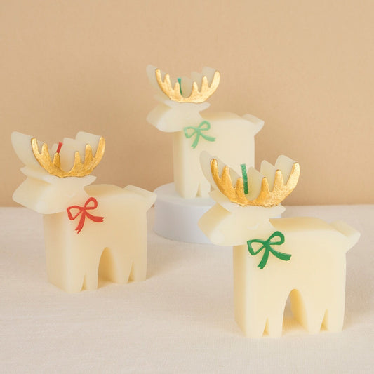 Reindeer With Bow Candles (x 3)