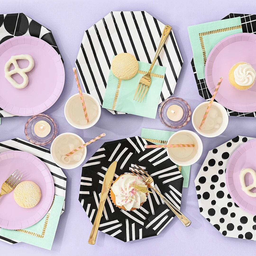 Dashes and Dots Large Paper Party Plates